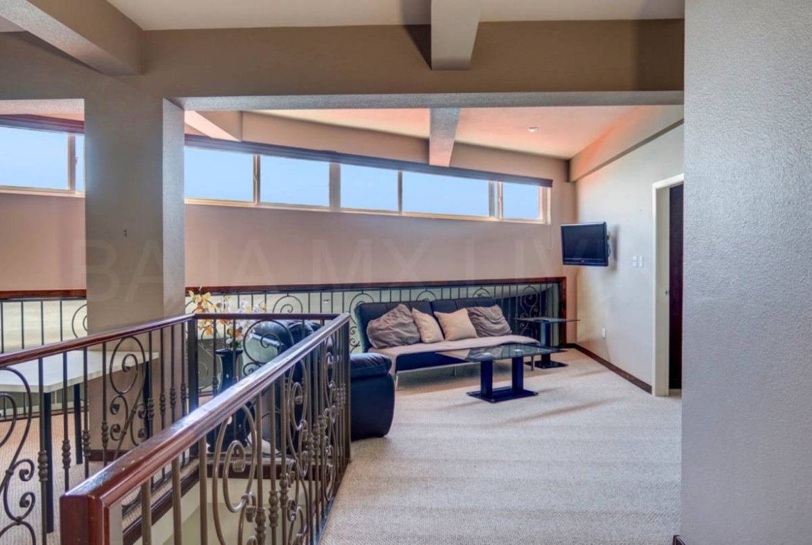 La Jolla del Mar Penthouse 1502